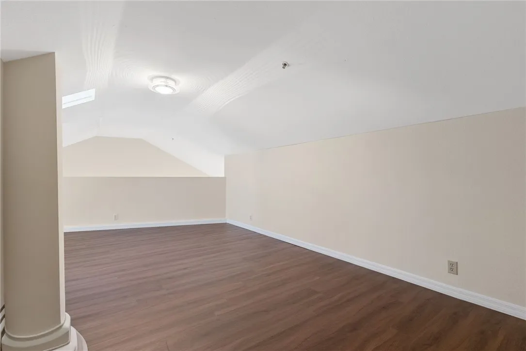 Additional image 68 of 221 Violet Ave, Monrovia, CA 91016