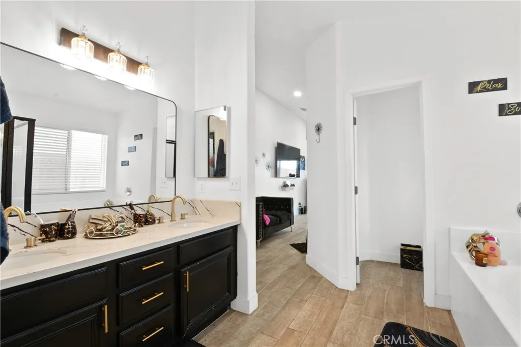 Additional image 83 of 14152 Nantucket St, Hesperia, CA 92344