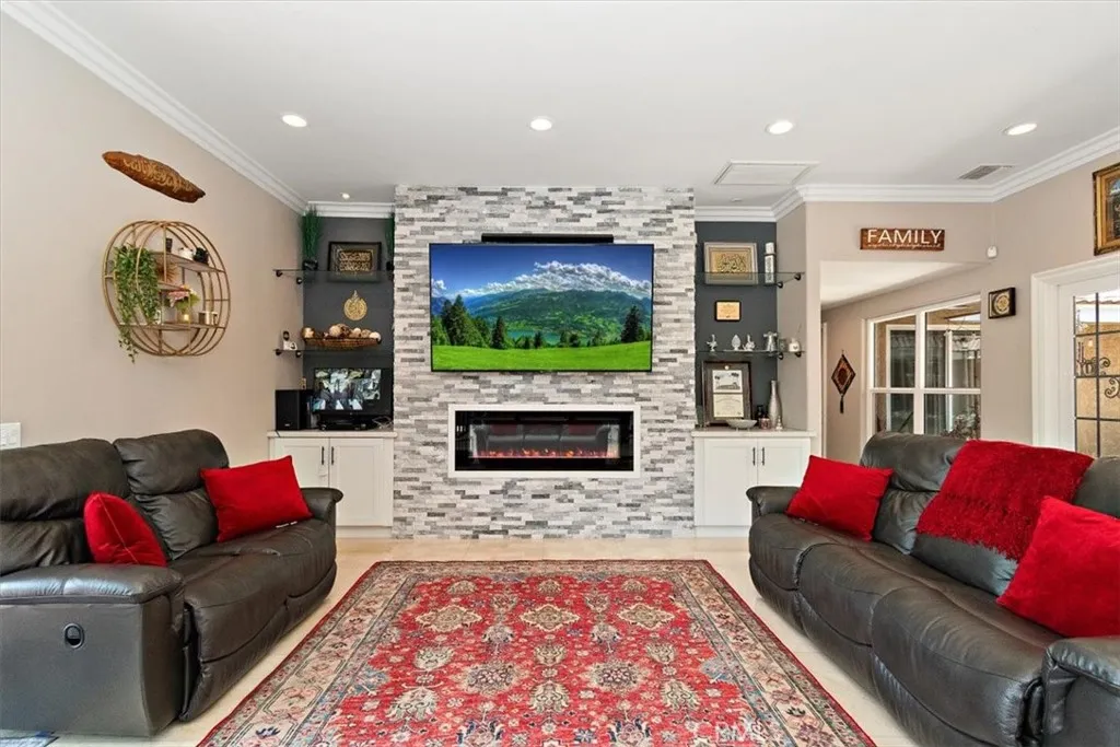 Additional image 108 of 2335 N San Antonio Avenue, Upland, CA 91784