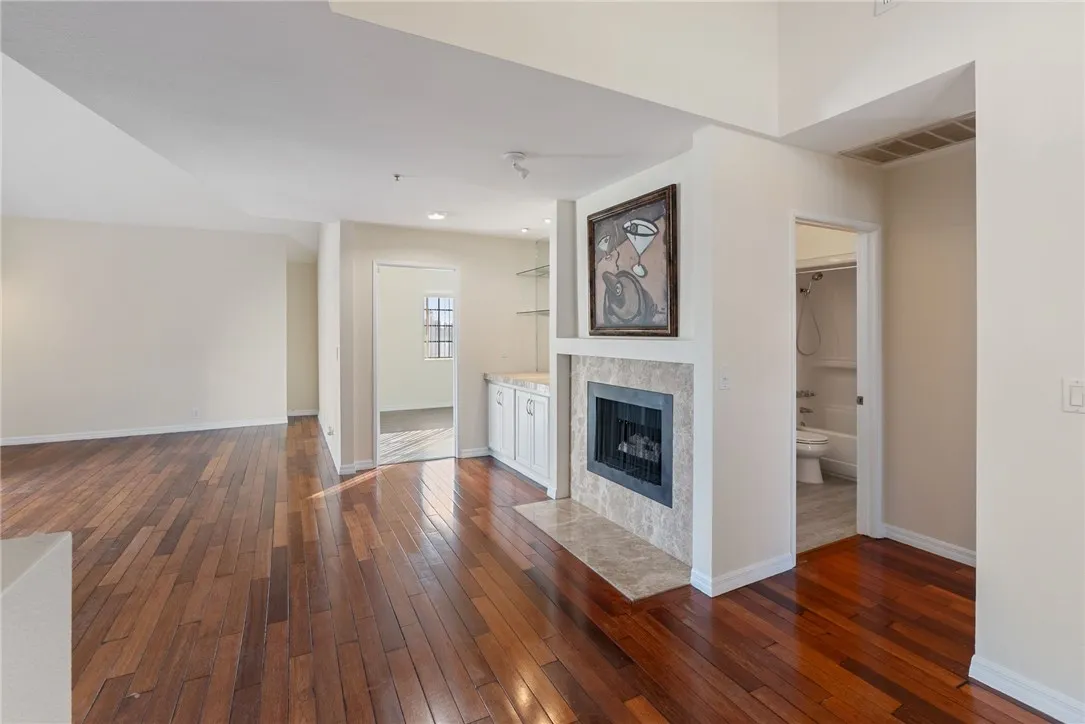 Additional image 64 of 221 Violet Ave, Monrovia, CA 91016