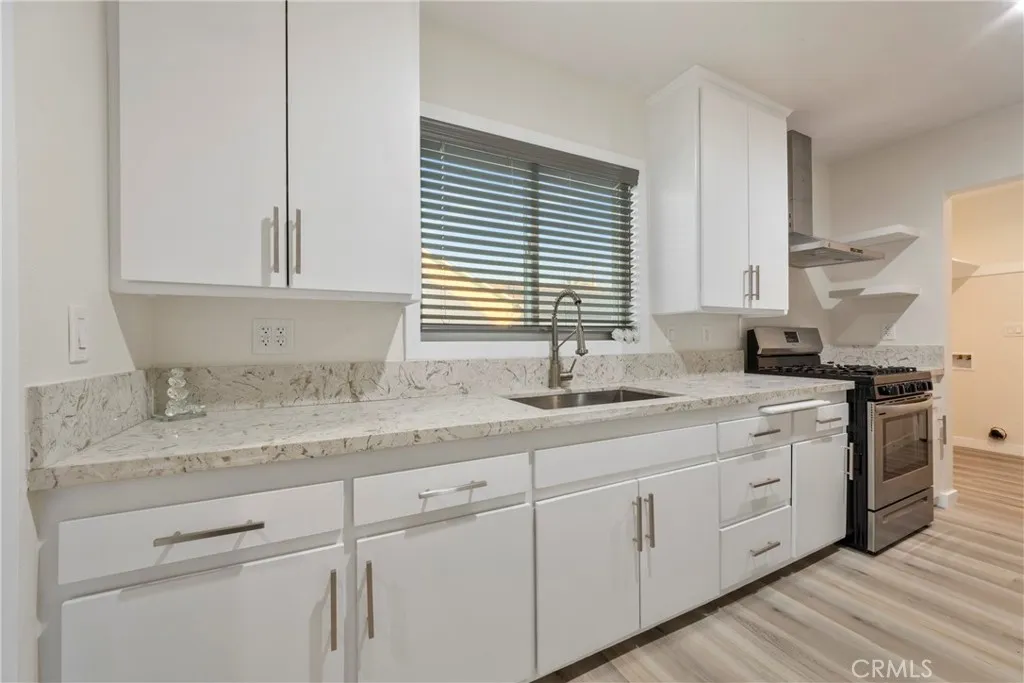 Additional image 42 of 160 W 121st St, Los Angeles, CA 90061