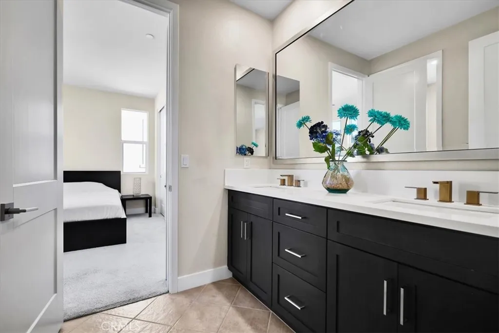 Additional image 19 of 53 Chasma, Irvine, CA 92618