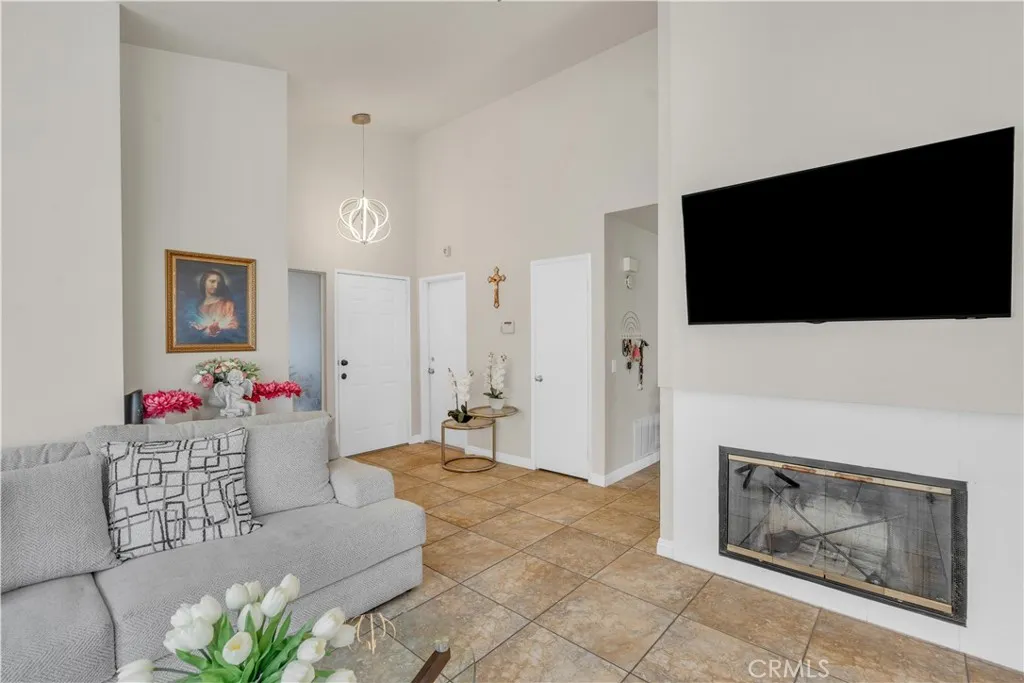 Additional image 36 of 302 Daystar Drive, Perris, CA 92571