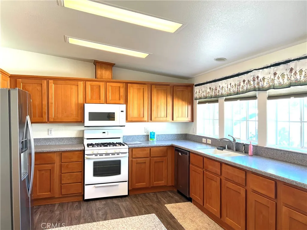 Additional image 7 of 10961 Deseret Lawn DR Unit 416, Calimesa, CA 92320