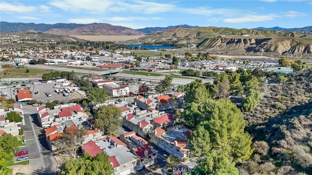 Additional image 62 of 31315 The Old Road Unit D, Castaic, CA 91384