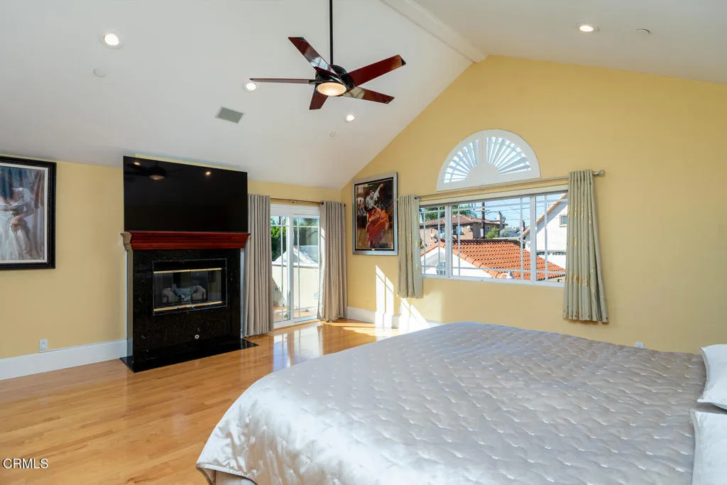 Additional image 33 of 1075 E Tujunga Avenue, Burbank, CA 91501