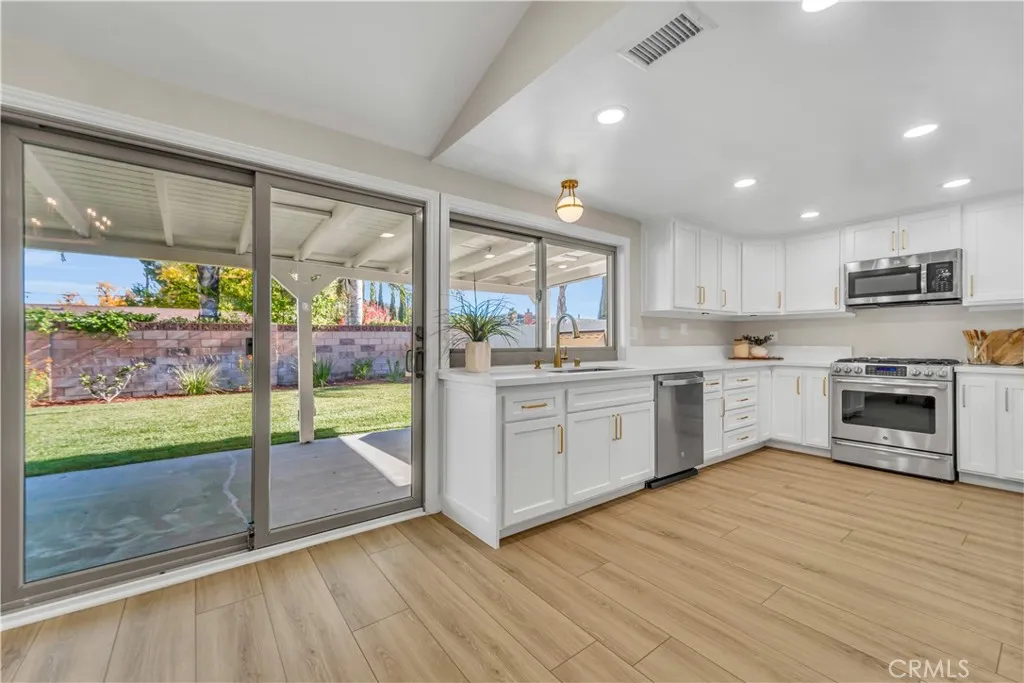 Additional image 10 of 28224 Oaklar Drive, Saugus, CA 91350