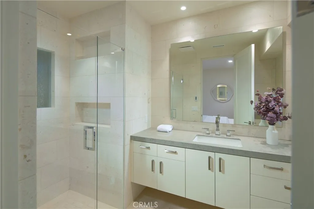 Additional image 26 of 33 Bay Drive, Laguna Beach, CA 92651