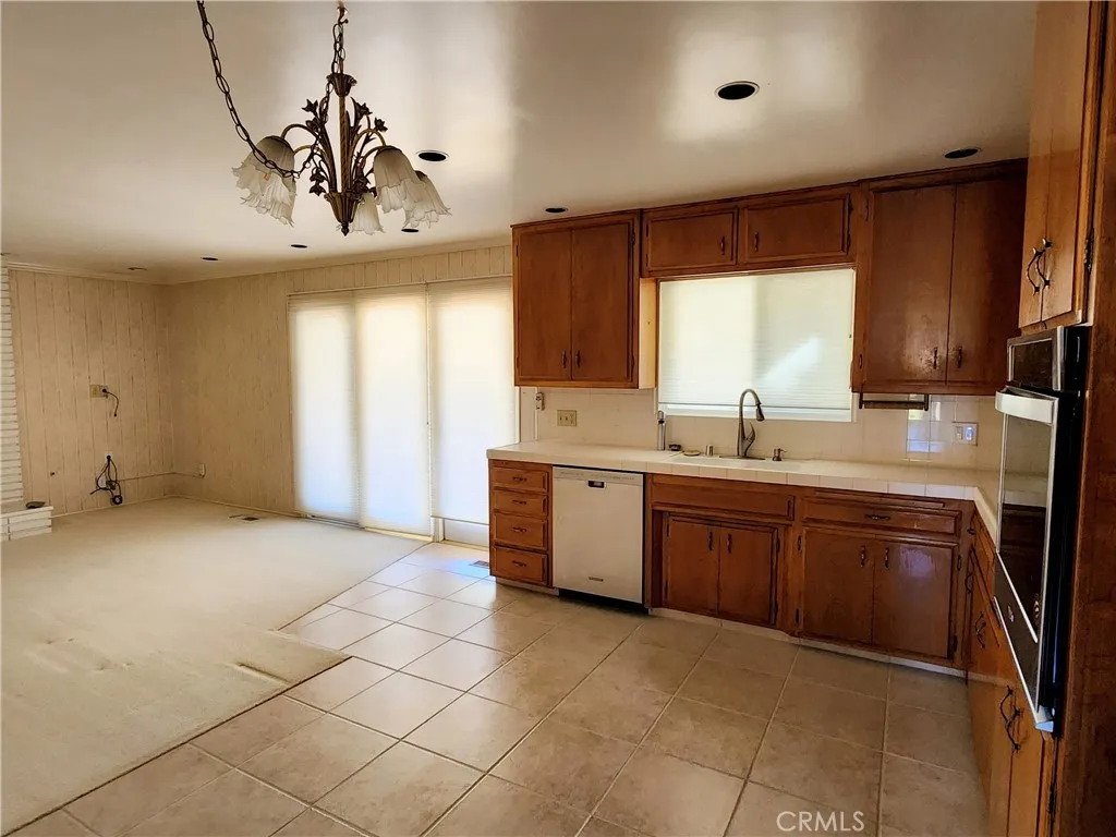 Additional image 49 of 657 W Cypress Ave, Redlands, CA 92373