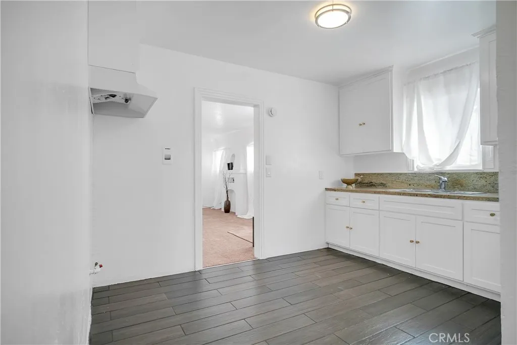 Additional image 14 of 332 E 79th Street, Los Angeles, CA 90003