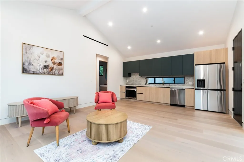 Additional image 101 of 16749 Addison St, Encino, CA 91436