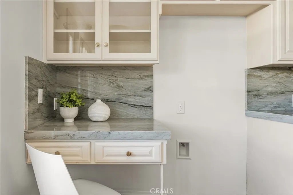 Additional image 37 of 337 Vista Baya, Costa Mesa, CA 92627