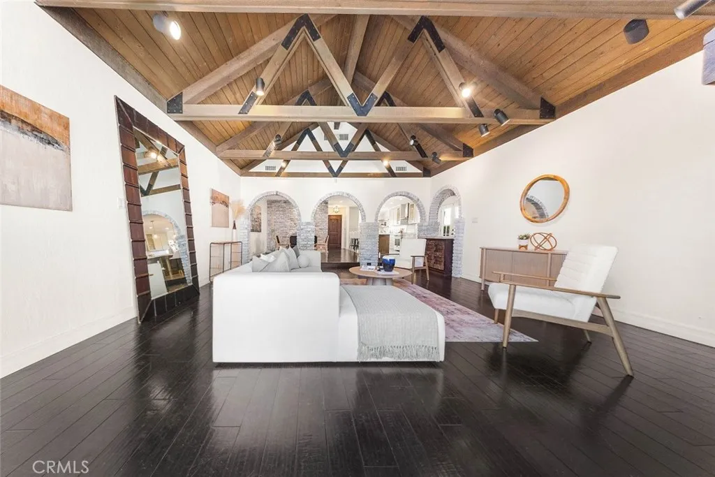 Additional image 41 of 2950 N Lincoln Street, Burbank, CA 91504