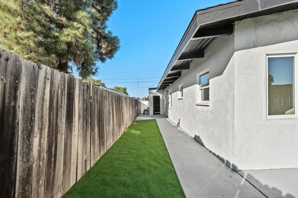 Additional image 38 of 5033 La Paz Dr, San Diego, CA 92113