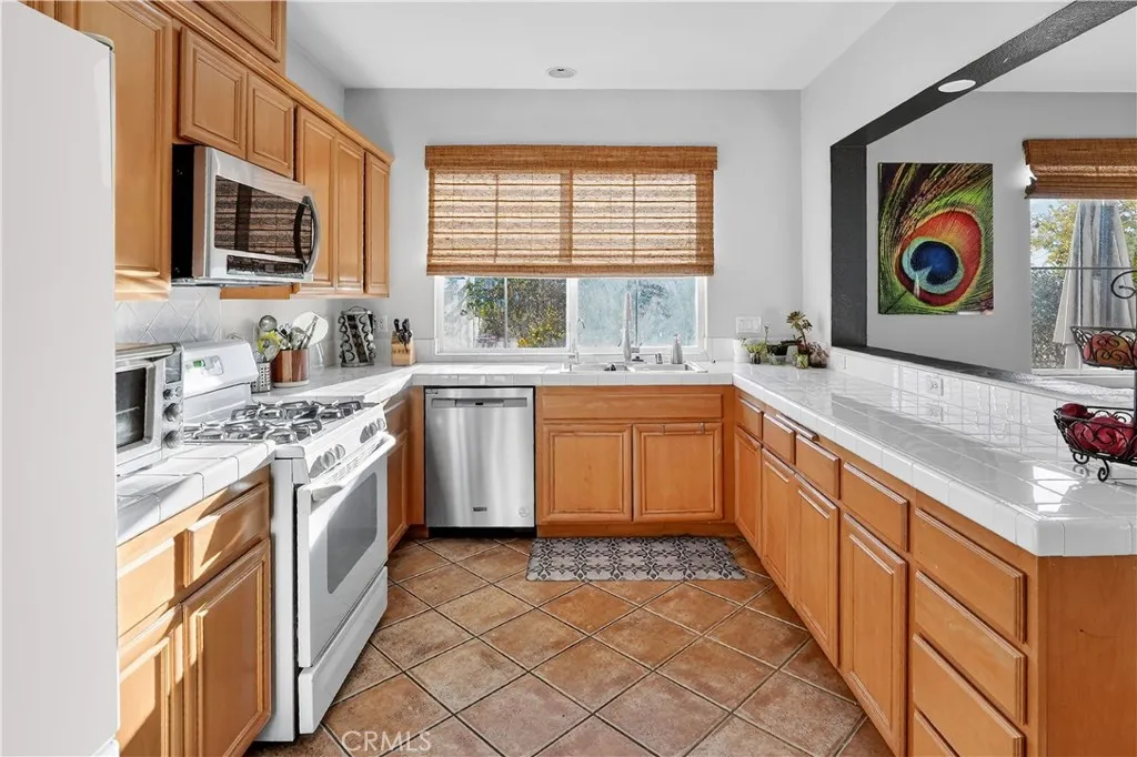 Additional image 44 of 24332 Lorenzo Ln, Valencia, CA 91355