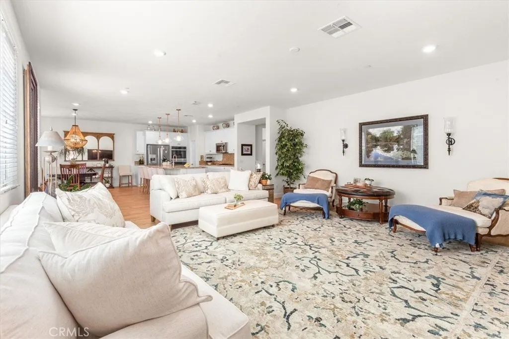 Additional image 51 of 5327 La Bodega Way, Fontana, CA 92336