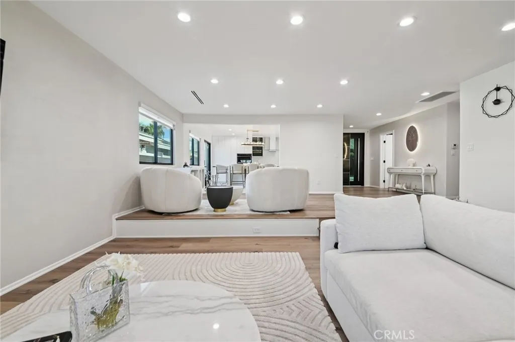 Additional image 43 of 15937 Londelius Street, North Hills, CA 91343