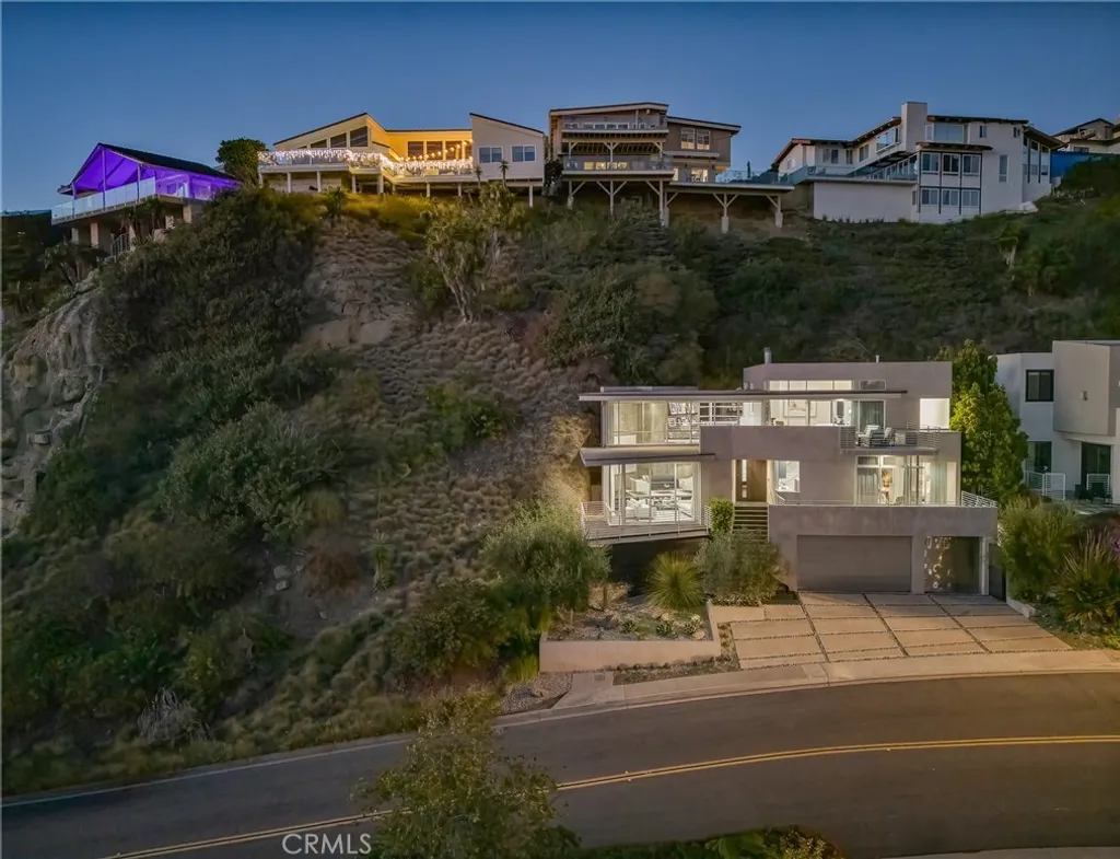 704 Nyes Place, Laguna Beach, CA 92651