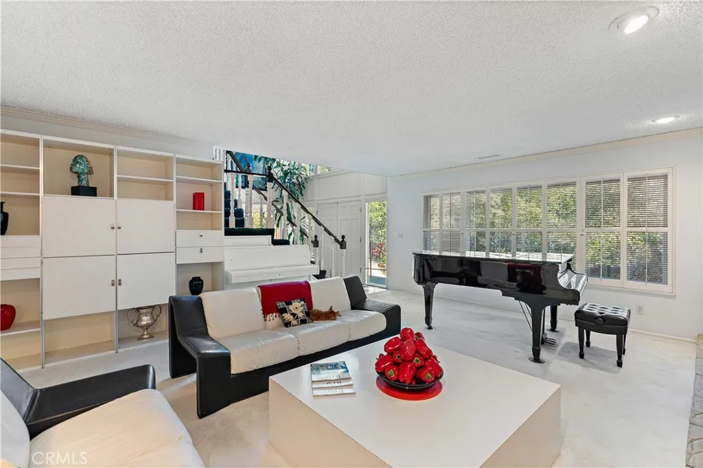 Additional image 4 of 11944 Briarvale Lane, Studio City, CA 91604