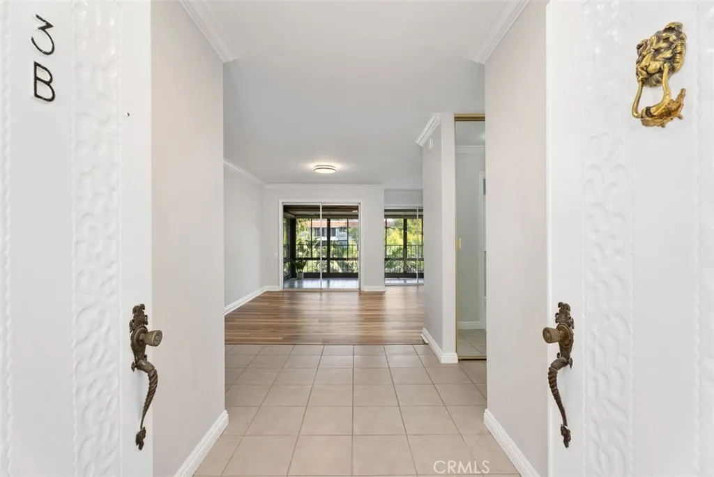 Additional image 4 of 2392 Via Mariposa W Unit 3B, Laguna Woods, CA 92637