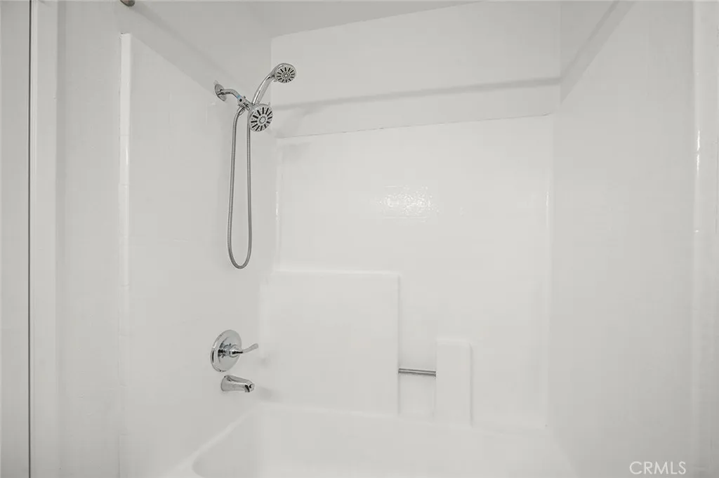 Additional image 22 of 2507 E 15th Street Unit 204, Long Beach, CA 90804