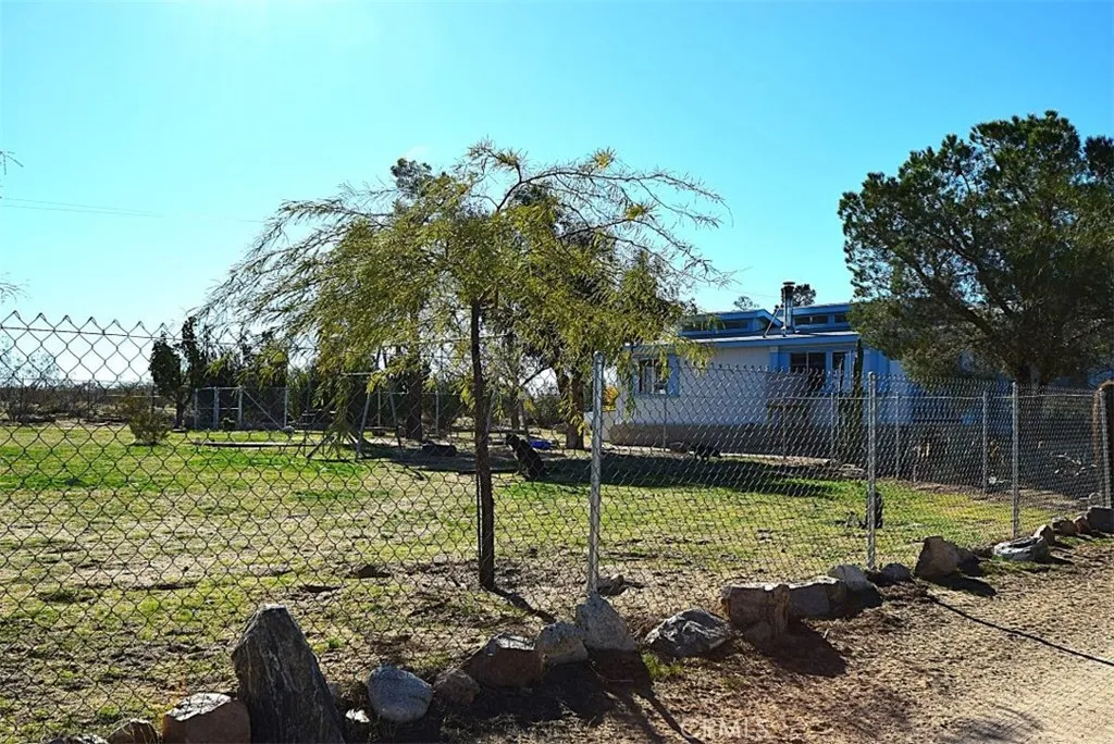 Additional image 64 of 56788 Encantado Rd, Landers, CA 92285