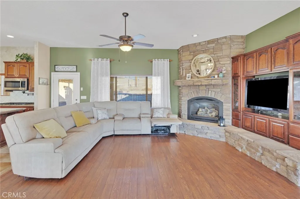 Additional image 8 of 13519 Sunset Dr, Apple Valley, CA 92308