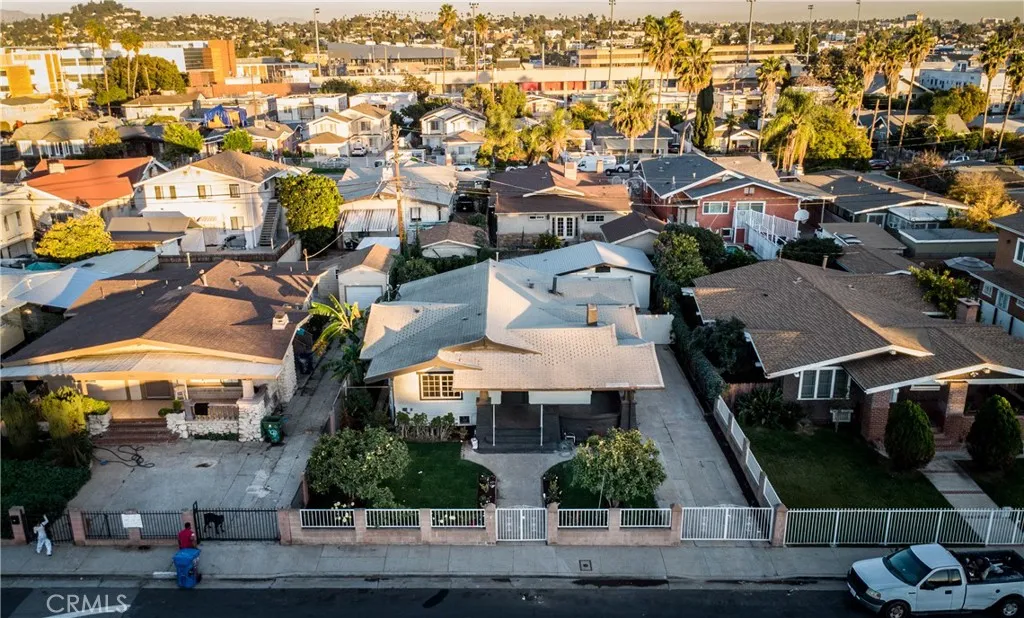 Additional image 76 of 748 N Kenmore Ave, Los Angeles, CA 90029