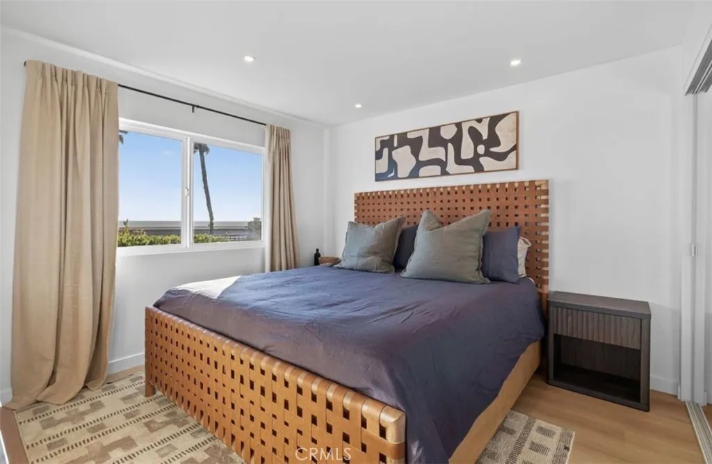 Additional image 37 of 218 E Surfside Dr, Port Hueneme, CA 93041