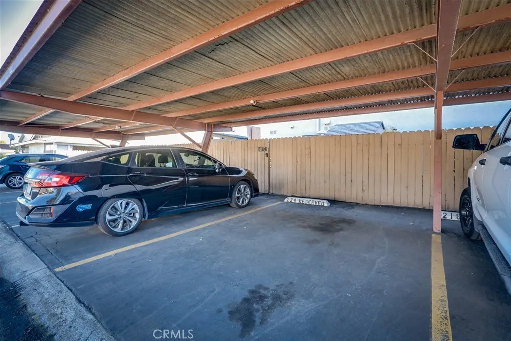 Property image for 19917 Piccadilly Ln, Huntington Beach, CA 92646