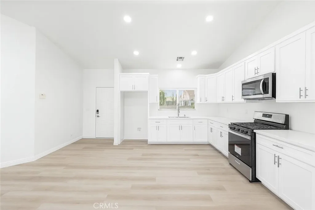 Additional image 3 of 44238 Encanto Way, Lancaster, CA 93536