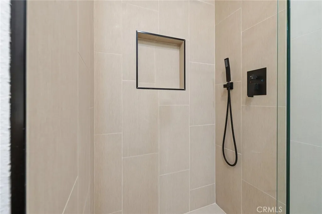 Additional image 26 of 9502 Via Salerno, Burbank, CA 91504