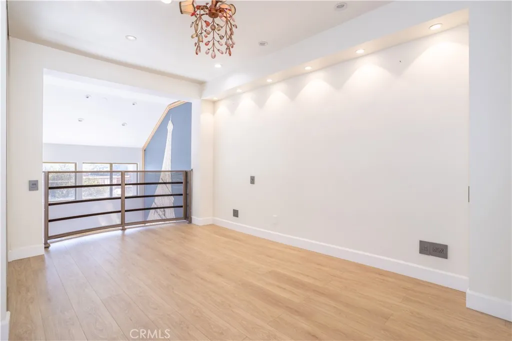 Additional image 15 of 13331 Moorpark Street Unit 319, Sherman Oaks, CA 91423