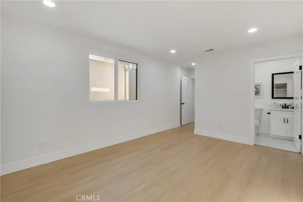 Additional image 64 of 2706 S Cochran Ave, Los Angeles, CA 90016