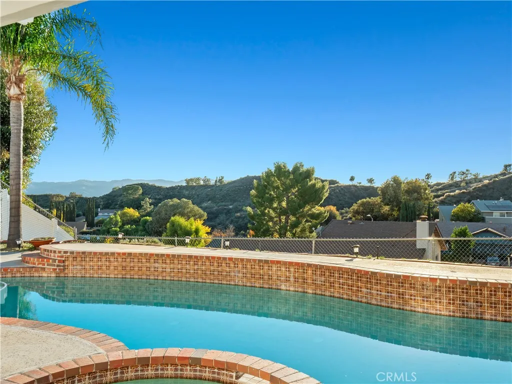 Additional image 56 of 23208 Cuervo Dr, Valencia, CA 91354