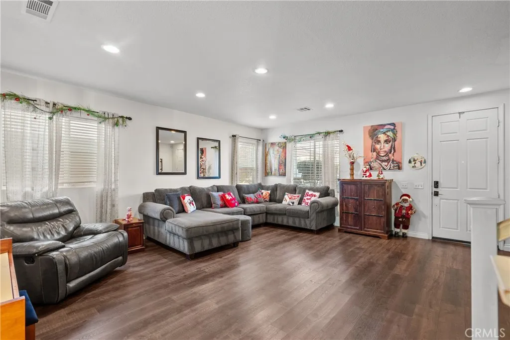 Additional image 9 of 2756 Garnet Lane, Lancaster, CA 93535