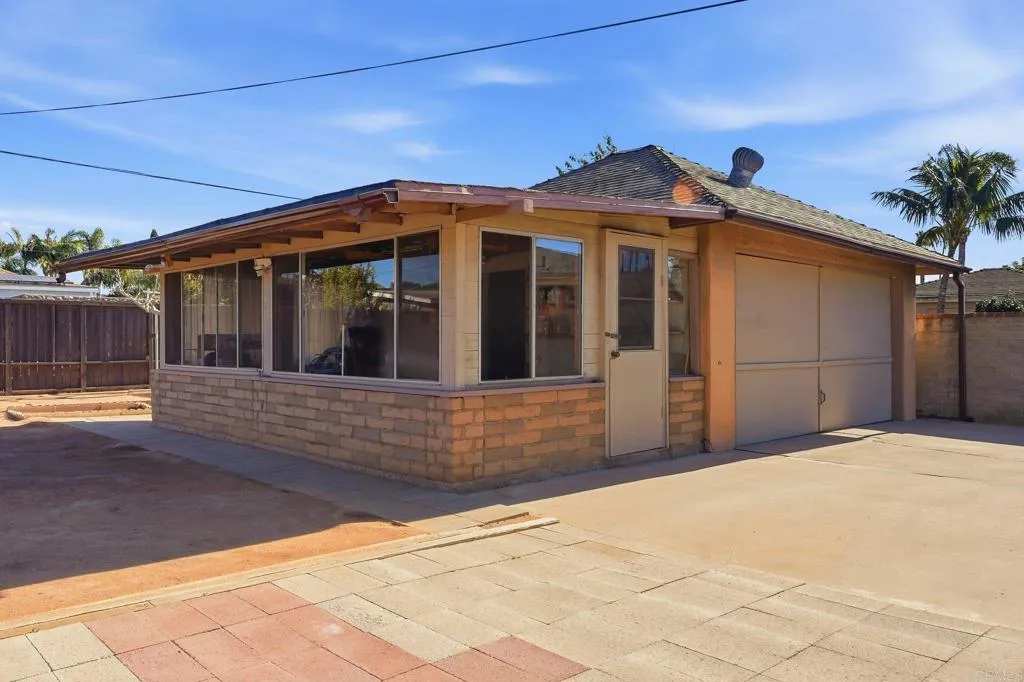 Additional image 34 of 215 Ash Avenue, Chula Vista, CA 91910