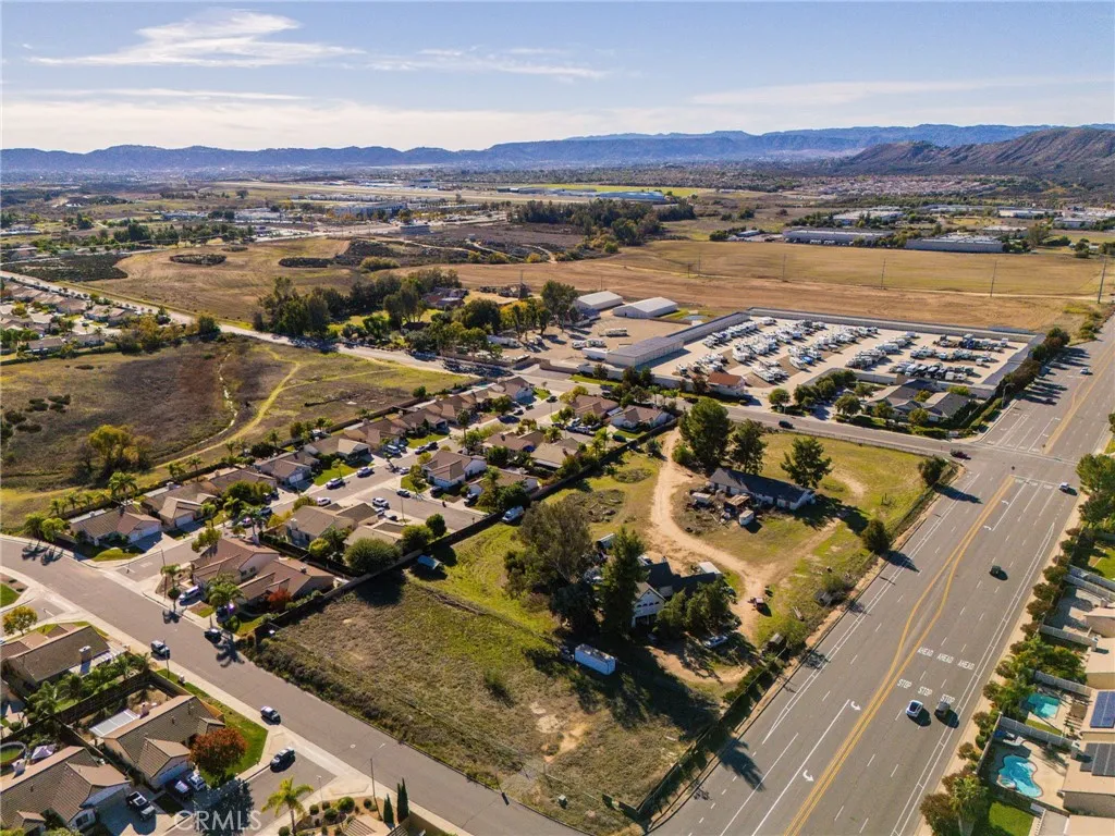 Property image for 36562 Van Gaale Ln, Winchester, CA 92596
