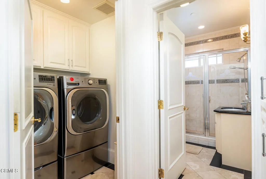 Additional image 85 of 1075 E Tujunga Avenue, Burbank, CA 91501