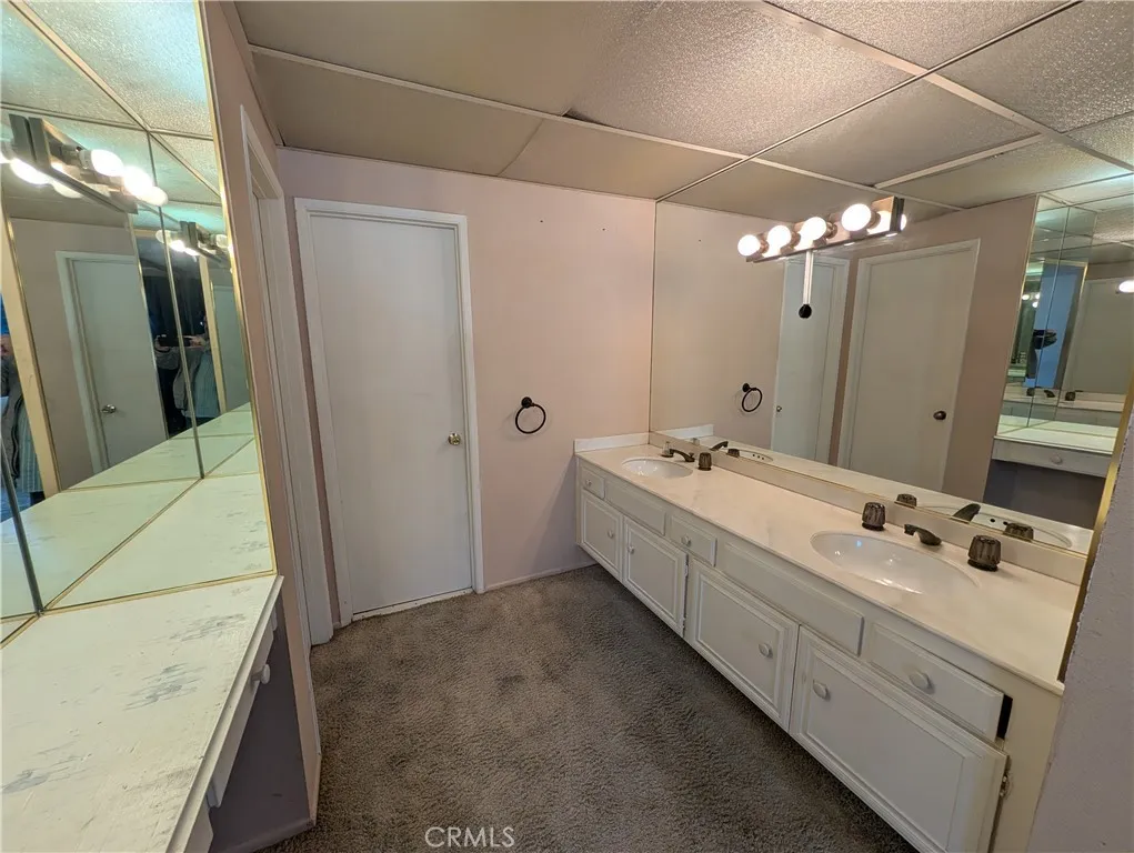 Additional image 31 of 18403 Collins, Tarzana, CA 91356