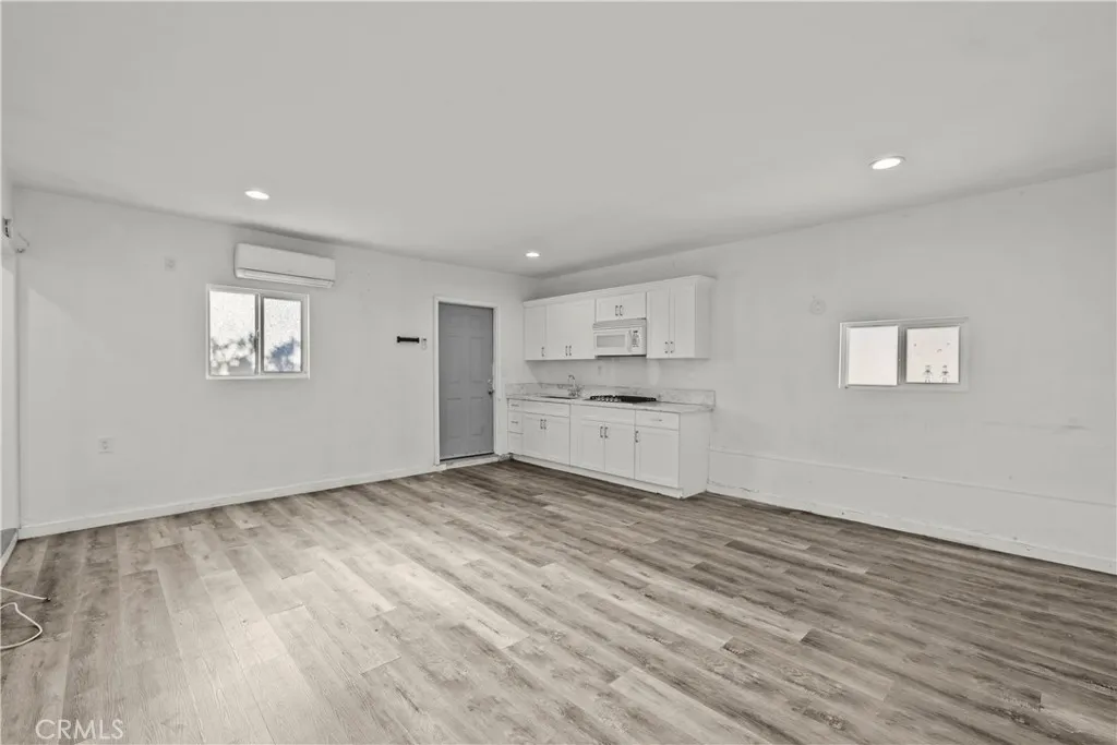 Additional image 76 of 6556 Satsuma, North Hollywood, CA 91606