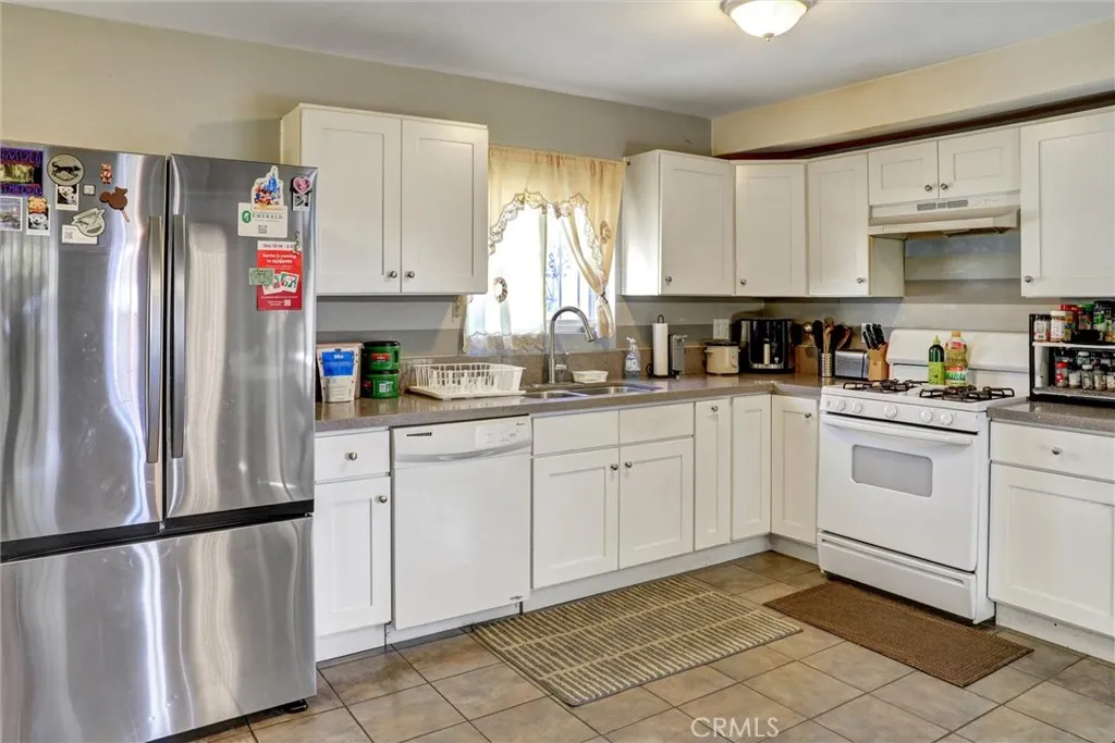 Additional image 34 of 5008 Cimarron, Los Angeles, CA 90062