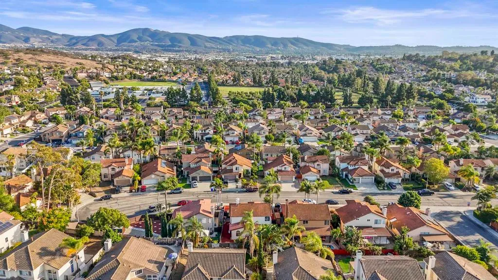 Additional image 86 of 1344 Corte Lira, San Marcos, CA 92069