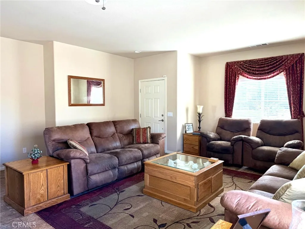 Additional image 7 of 19422 Royal Oaks Rd, Apple Valley, CA 92308