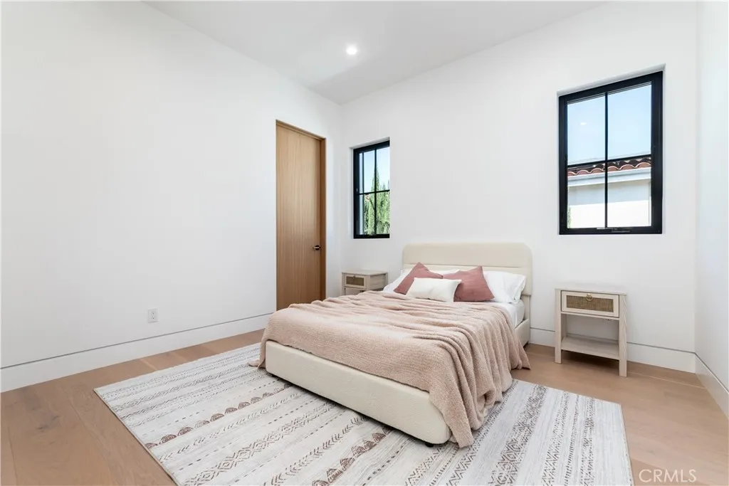 Additional image 88 of 16749 Addison St, Encino, CA 91436