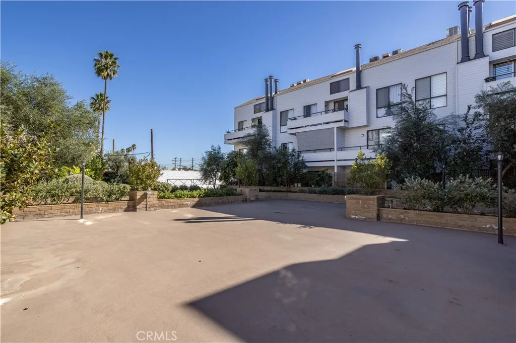 Additional image 45 of 13331 Moorpark Street Unit 319, Sherman Oaks, CA 91423