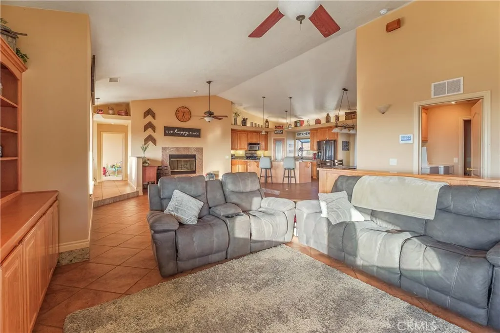 Additional image 63 of 23053 Roundup Way, Apple Valley, CA 92308
