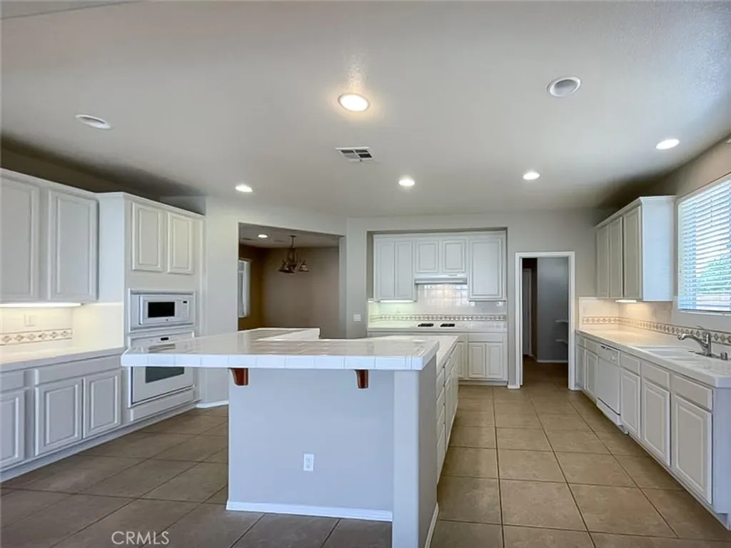 Additional image 13 of 41926 Bonita Dr, Palmdale, CA 93551