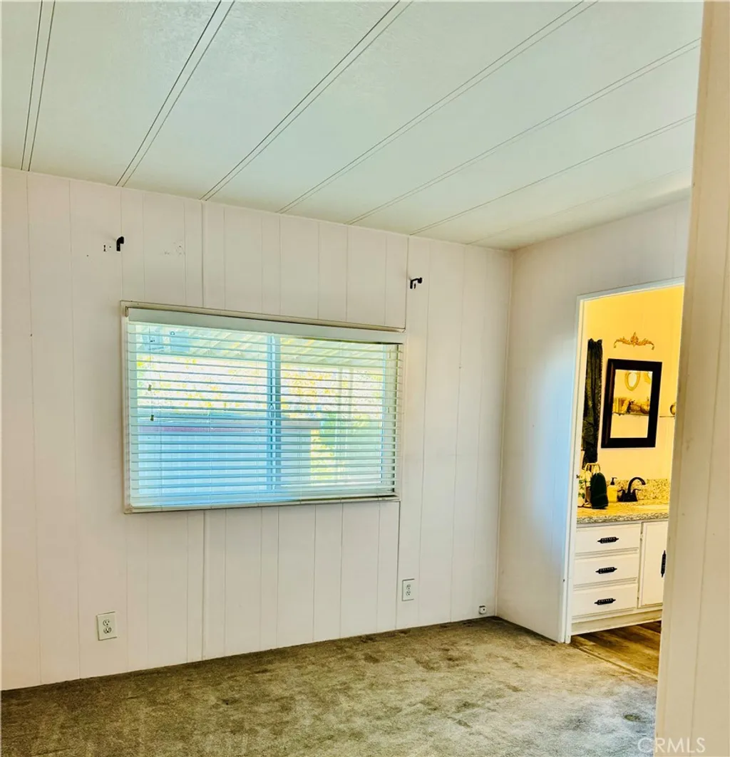 Additional image 10 of 13393 Mariposa Rd Unit 281, Victorville, CA 92395