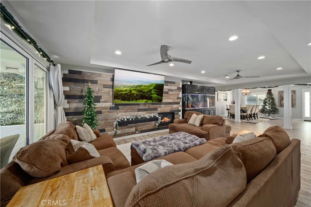 Additional image 95 of 24344 Valley St, Newhall, CA 91321